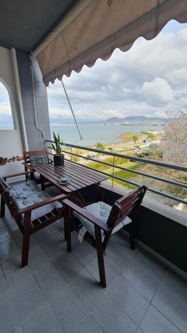 Seaside Apartment - Charlie'S House Chalkida Ngoại thất bức ảnh
